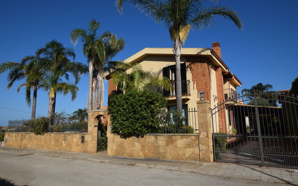La Villa di Giusy: Autumn, Spring, Summer