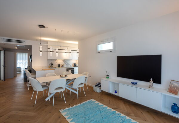 Porto di Luce Luxury, Jacuzzi and Seaview: Autunno, Cucina, Estate, Primavera, Soggiorno