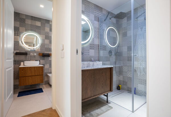 Porto di Luce Luxury, Jacuzzi and Seaview: Autunno, Bagno, Estate, Primavera