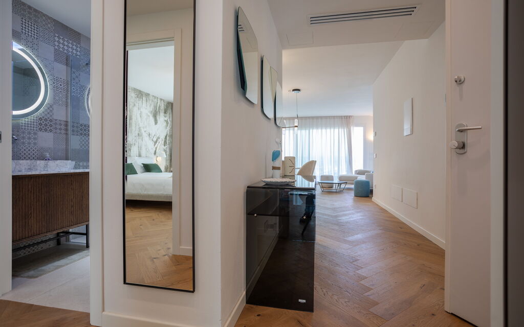 Porto di Luce Luxury, Jacuzzi and Seaview: Autunno, Bagno, Estate, Primavera