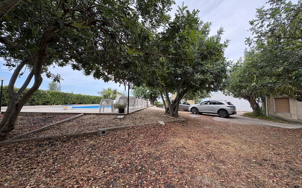 Casale Nardi: Autunno, Estate, Giardino