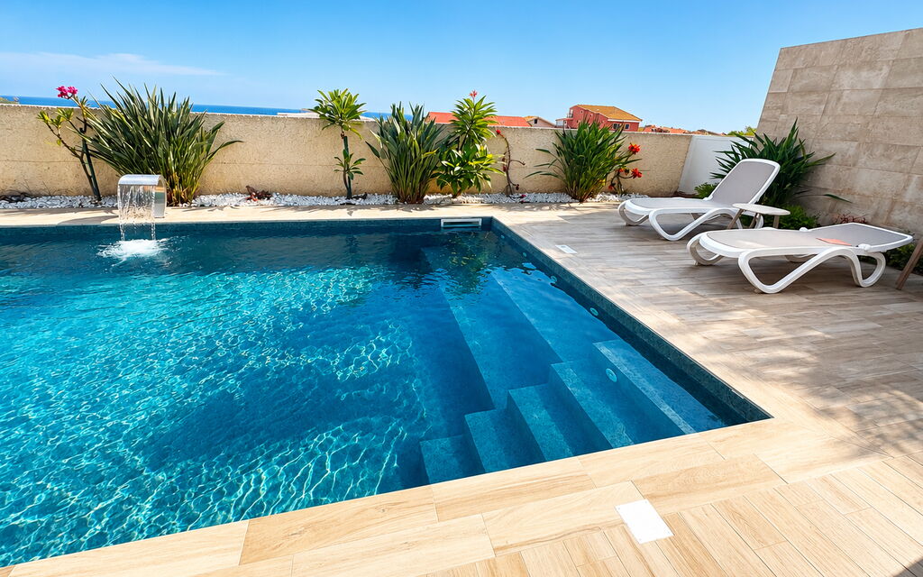 A Casa di Gio: Autumn, Pool, Spring, Summer