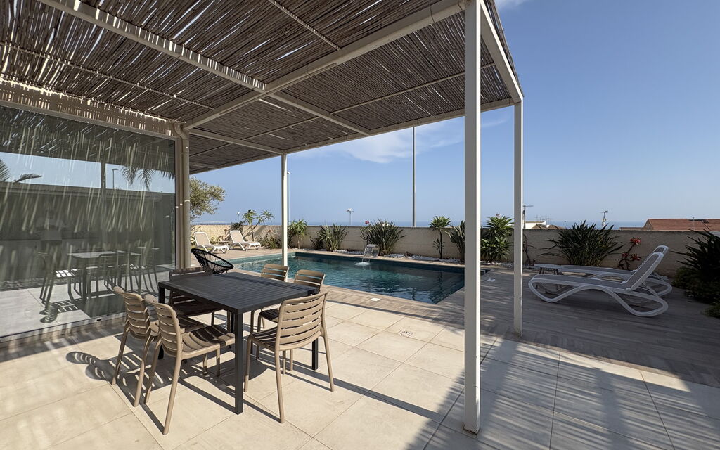 A Casa di Gio: Autumn, Pool, Spring, Summer