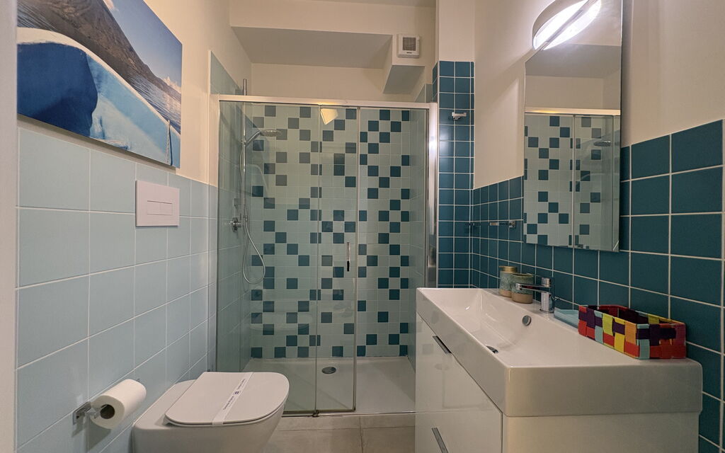 A Casa di Gio: Autumn, Bathroom, Spring, Summer
