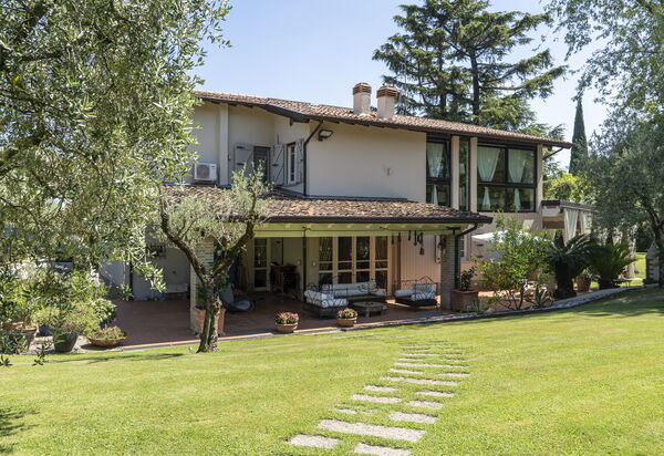 Villa El Perlè, Padenghe sul Garda: Autunno, Estate, Giardino, Primavera