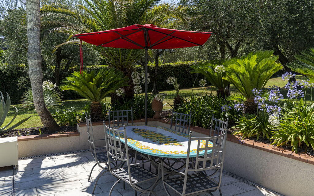 Villa El Perlè, Padenghe sul Garda: Autunno, Estate, Giardino, Primavera