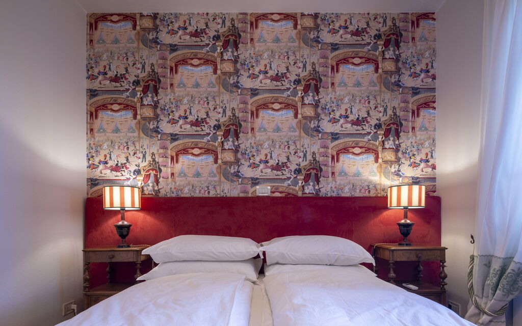 Villa El Perlè, Padenghe sul Garda: Autunno, Camera da letto, Estate, Primavera