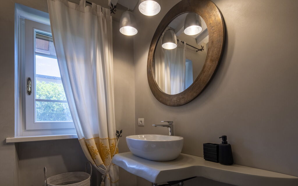 Villa El Perlè, Padenghe sul Garda: Autunno, Bagno, Estate, Primavera