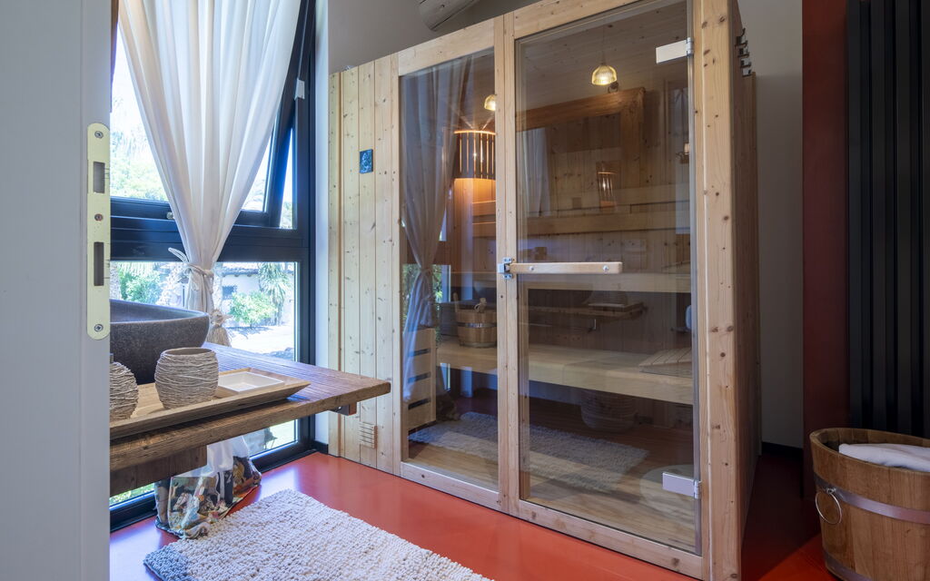 Villa El Perlè, Padenghe sul Garda: Autunno, Bagno, Benessere, Estate, Primavera