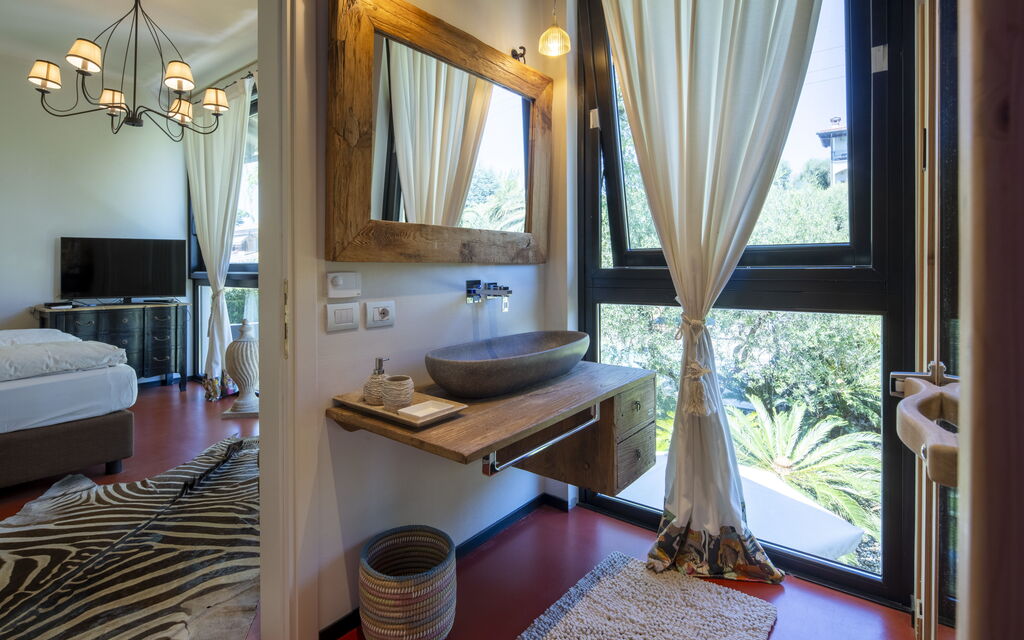 Villa El Perlè, Padenghe sul Garda: Autunno, Bagno, Estate, Primavera