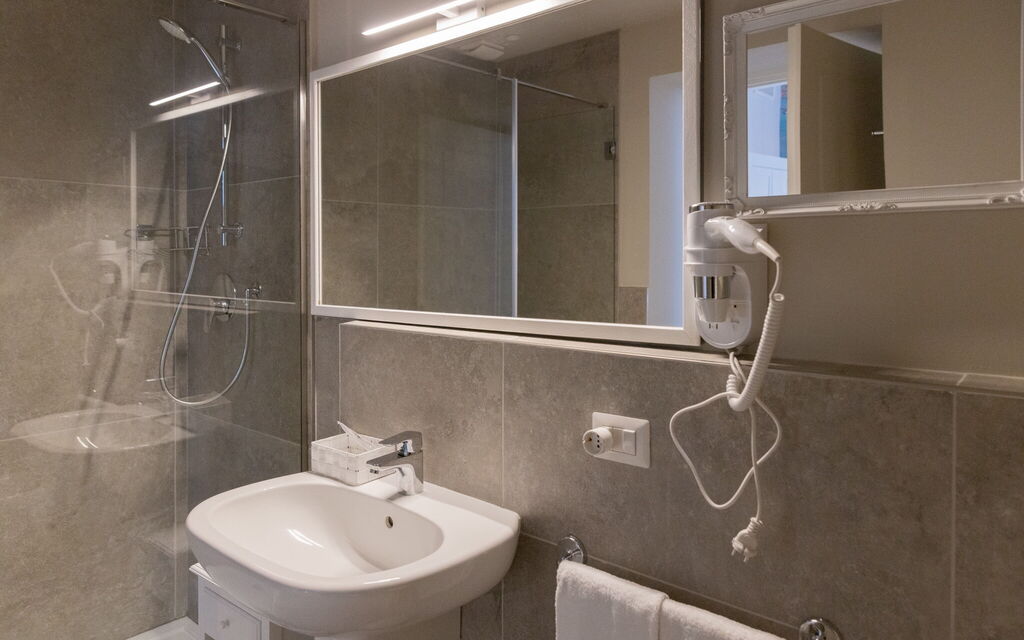 Villa Mirandola: Autunno, Bagno, Estate, Primavera