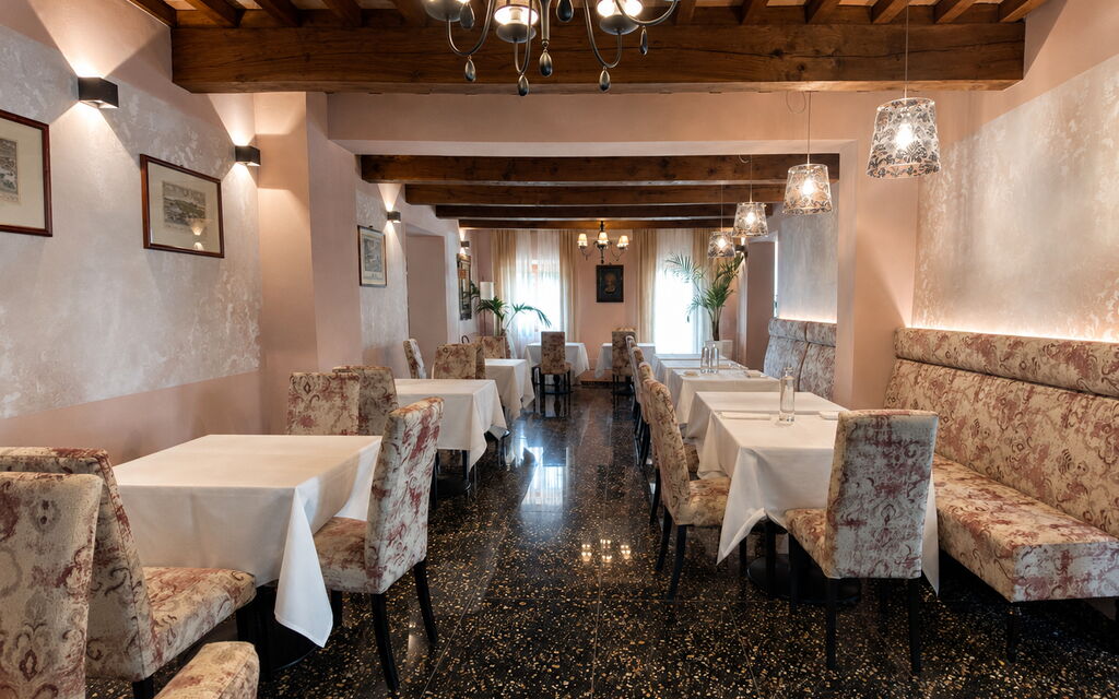 Villa Mirandola: Autumn, Dining Room, Spring, Summer