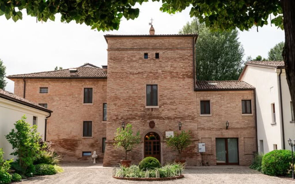 Villa Mirandola: Autunno, Entrata Principale, Estate, Primavera