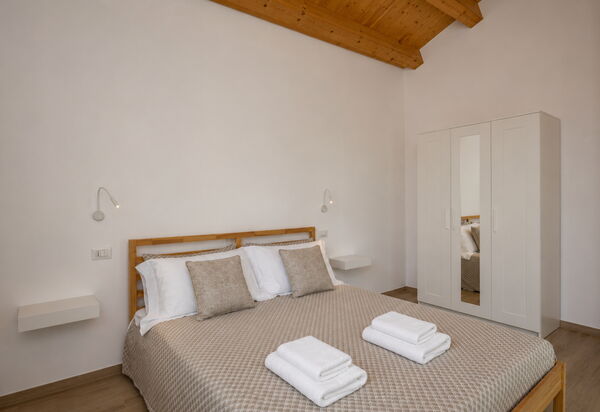 Villa Blue: Autumn, Bedroom, Spring, Summer