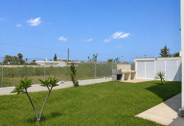 Villa Blue: Autumn, Garden, Spring, Summer