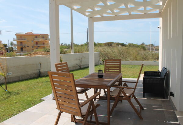 Villa Blue: Autunno, Balcone / Terrazza / Patio, Estate, Giardino, Primavera