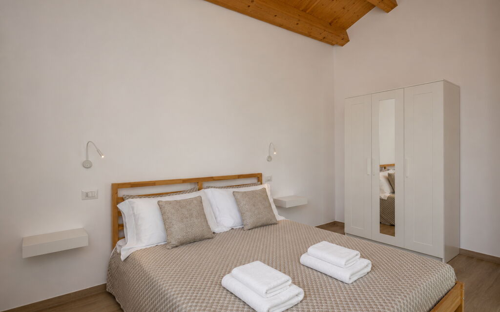 Villa Blue: Autumn, Bedroom, Spring, Summer