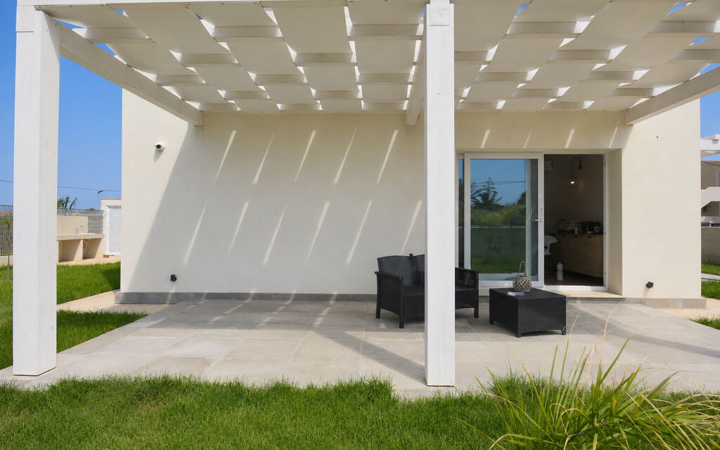 Villa Blue: Garden