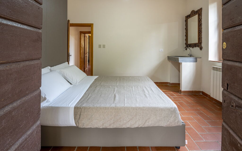 Casale delle Lupe, Campiglia Marittima: Autumn, Bedroom, Spring, Summer