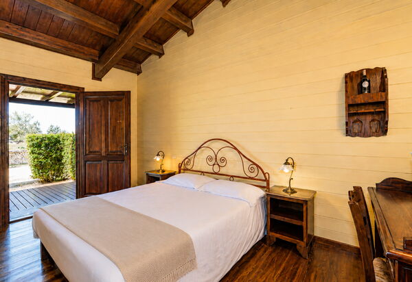 La Muraglia: Autumn, Bedroom, Spring, Summer