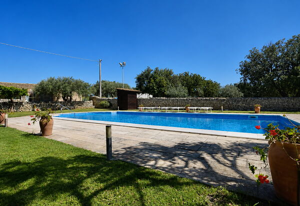 La Muraglia: Autunno, Estate, Giardino, Piscina, Primavera