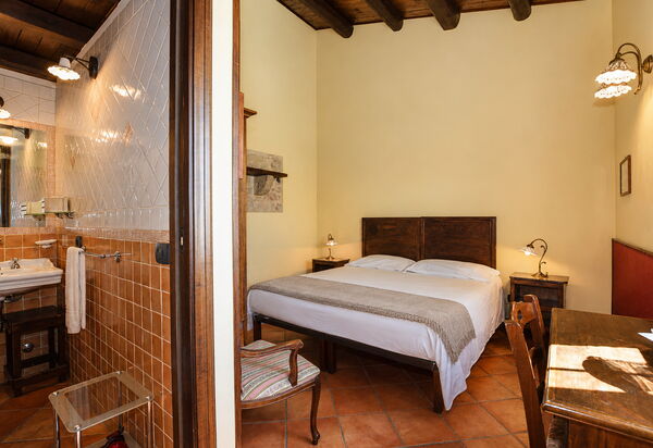 La Muraglia: Autumn, Bedroom, Spring, Summer