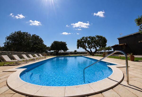 La Muraglia: Autumn, Pool, Spring, Summer