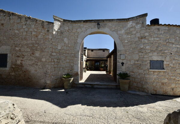 La Muraglia: Autunno, Entrata Principale, Estate, Primavera