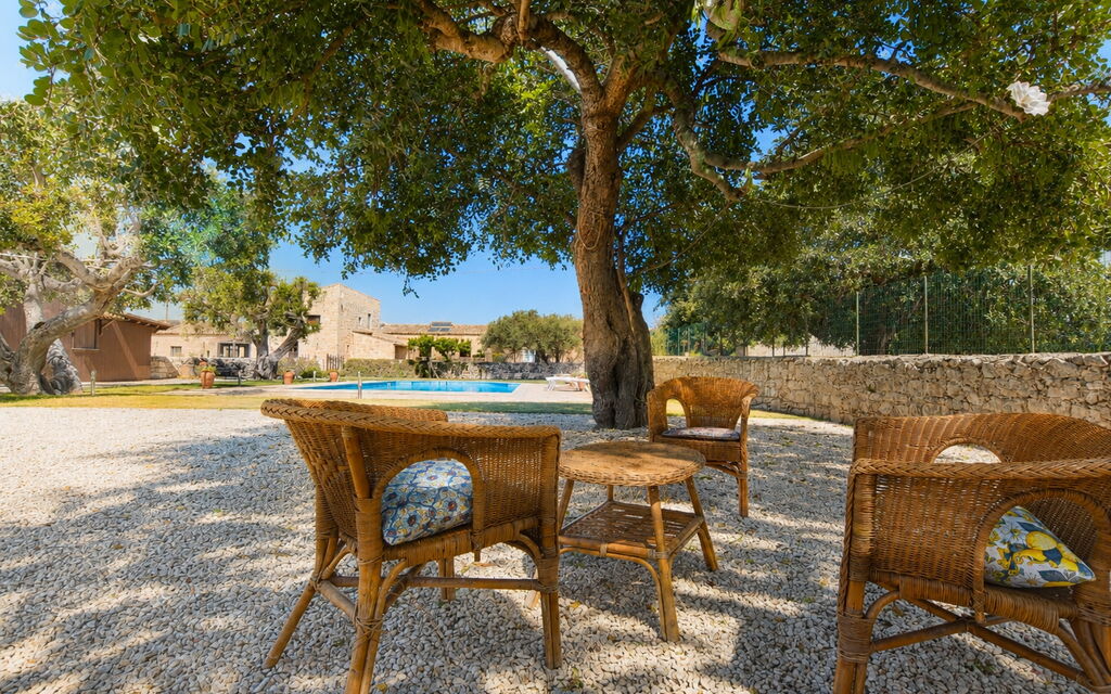 La Muraglia: Autunno, Balcone / Terrazza / Patio, Estate, Giardino, Piscina, Primavera