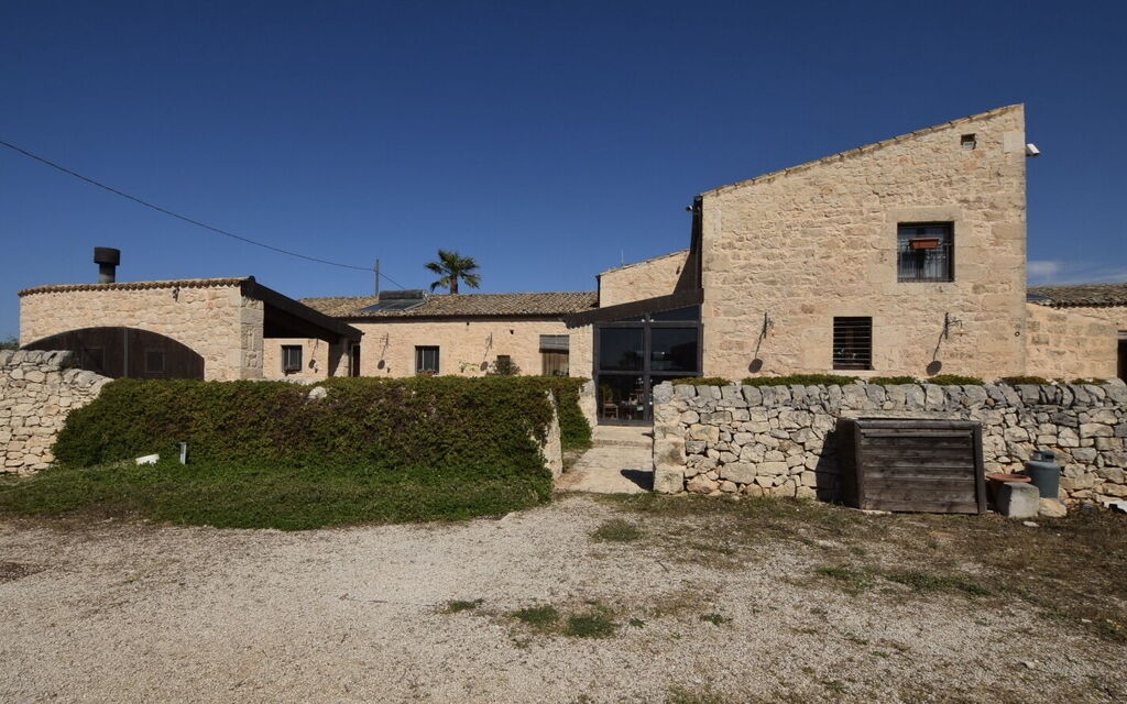 La Muraglia: Autunno, Estate, Giardino, Primavera