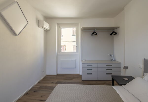 Next Comacina, Lago di Como with Garage: Autumn, Bedroom, Spring, Summer