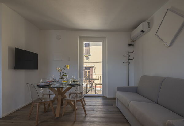 Next Comacina, Lago di Como with Garage: Autumn, Kitchen, Living Room, Spring, Summer