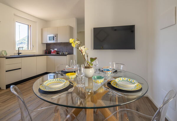 Next Comacina, Lago di Como with Garage: Autumn, Kitchen, Living Room, Spring, Summer
