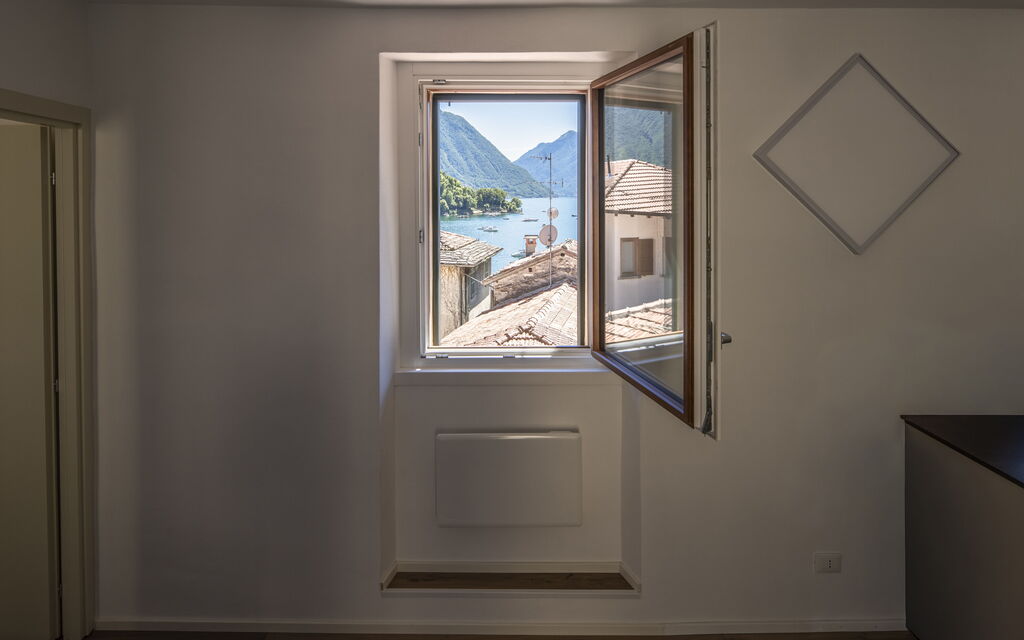 Next Comacina, Lago di Como with Garage: Autumn, Scenic View, Spring, Summer
