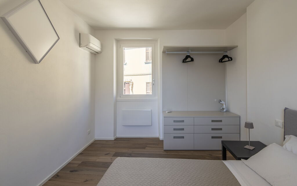 Next Comacina, Lago di Como with Garage: Autumn, Bedroom, Spring, Summer