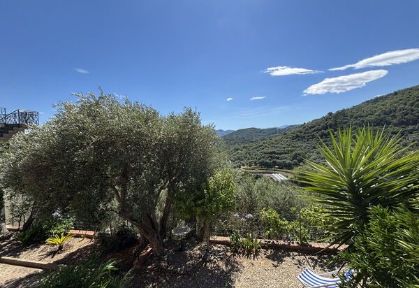 Il Fienile, Garden and Peacefull View: Autunno, Estate, Giardino, Primavera