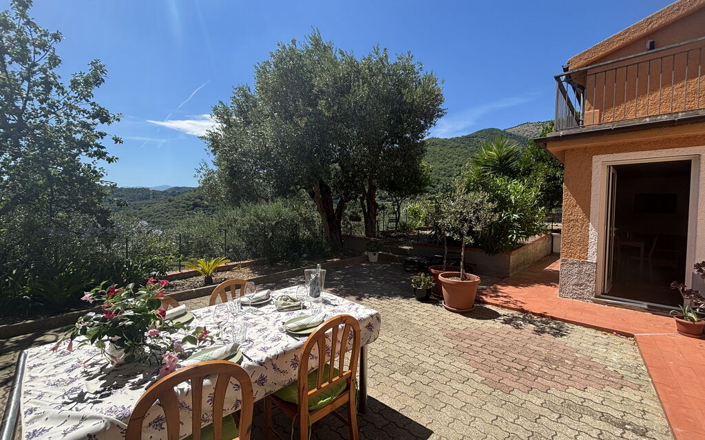Il Fienile, Garden and Peacefull View: Autumn, Garden, Spring, Summer