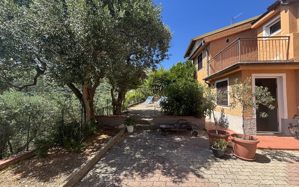 Il Fienile, Garden and Peacefull View: Autumn, Garden, Spring, Summer