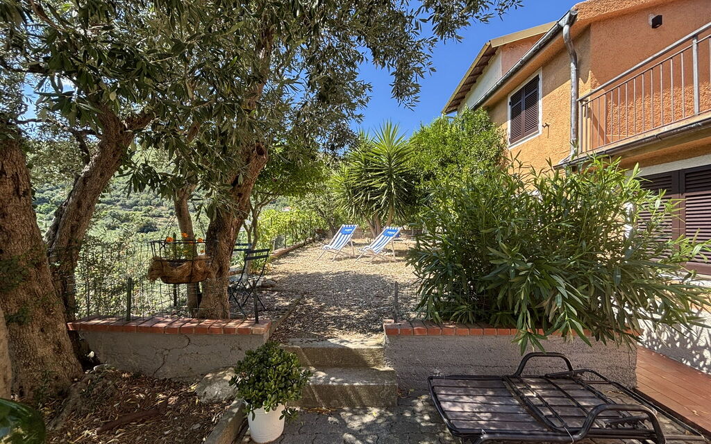 Il Fienile, Garden and Peacefull View: Autumn, Garden, Spring, Summer