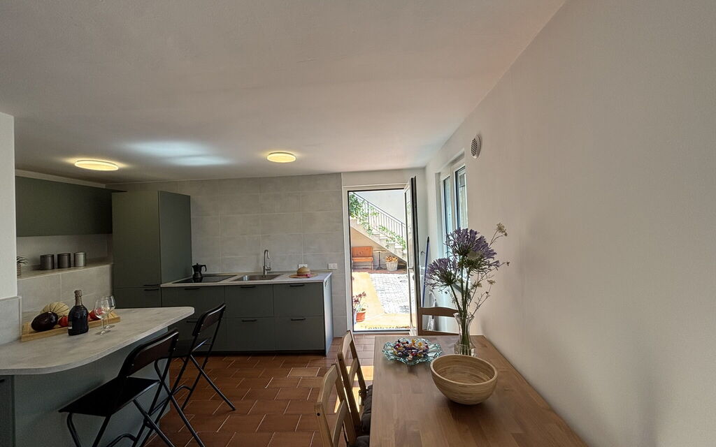 Il Fienile, Garden and Peacefull View: Autumn, Kitchen, Spring, Summer