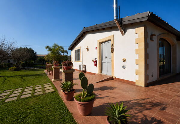 Villa Gertrude: Autumn, Building Exterior, Spring, Summer