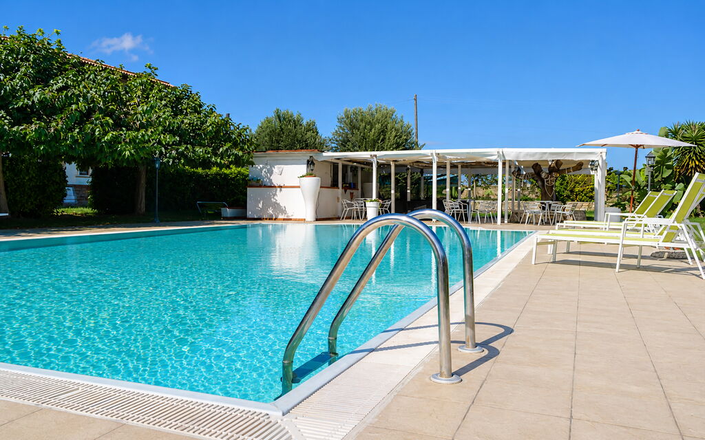 Villa Gertrude: Autunno, Balcone / Terrazza / Patio, Estate, Piscina, Primavera
