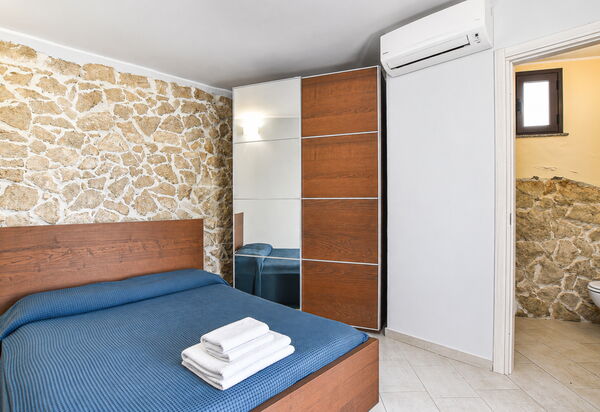 Villa Sara: Autumn, Bedroom, Spring, Summer