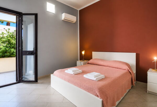 Villa Sara: Autumn, Bedroom, Spring, Summer