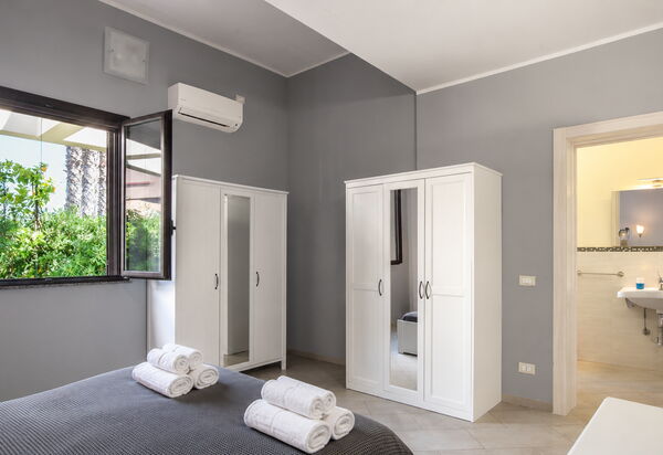 Villa Sara: Autumn, Bedroom, Spring, Summer