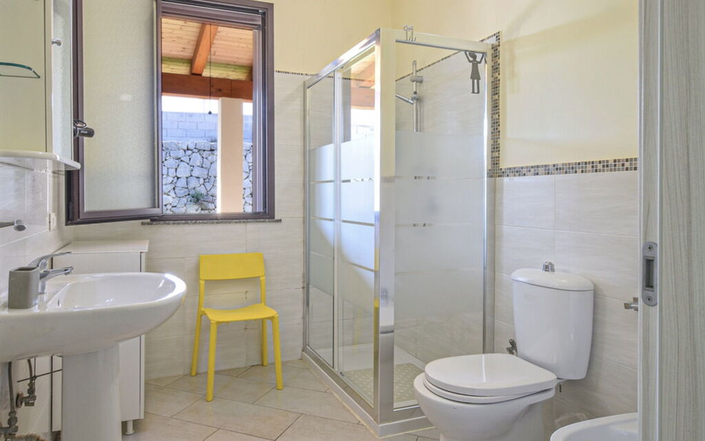 Villa Sara: Autumn, Bathroom, Spring, Summer