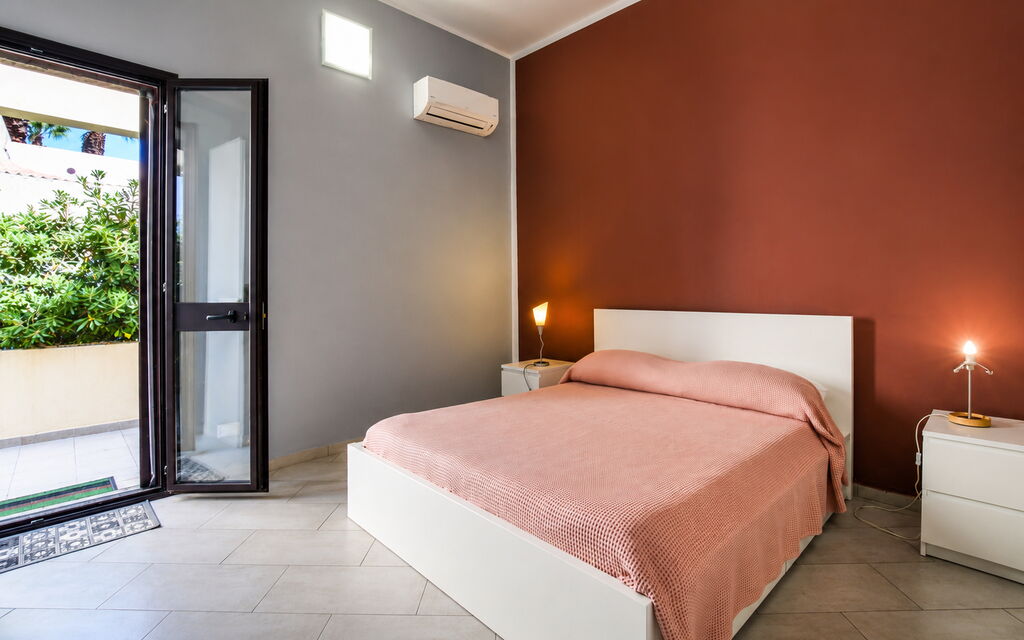 Villa Sara: Autumn, Bedroom, Spring, Summer