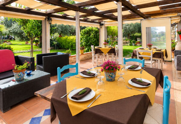 Casa Dafne: Autumn, Living Room, Spring, Summer