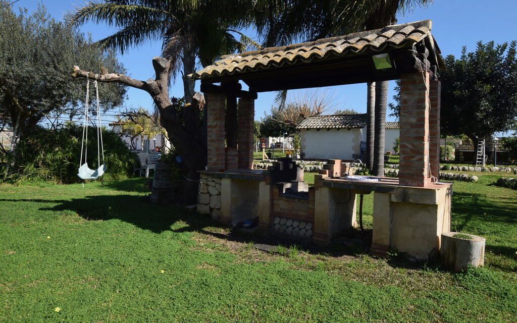 Casa Dafne: Autumn, Garden, Spring, Summer