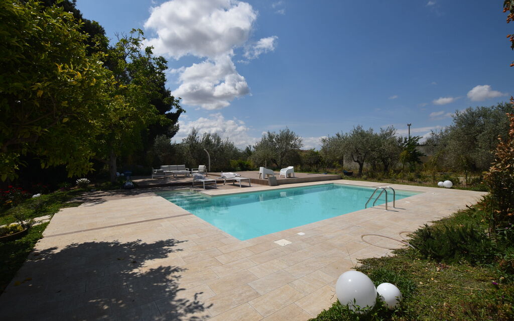 La Dimora di Diana: Autumn, Garden, Pool, Spring, Summer